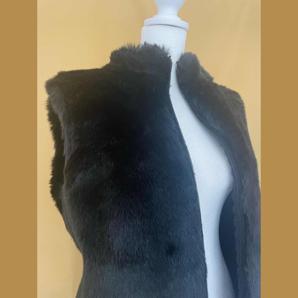 Black Vegan Faux Fur Vest - Fall Y2K Long Sleeveless Jacket with Zipper M - Picture 1 of 6